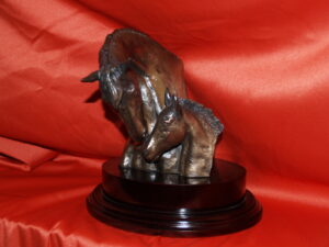 Cold cast bronze mare & foal figurine Trophy